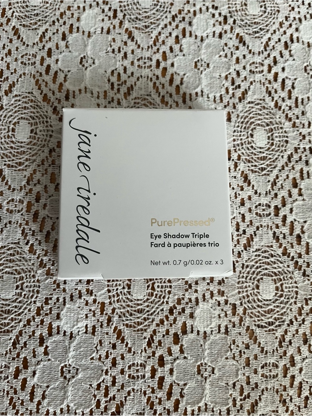 Jane Iredale Pure Pressed Triple Eye Shadow Compact, Brown Sugar - Picture 7 of 9